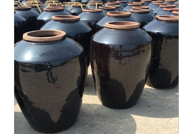 700斤黑釉陶瓷酒缸